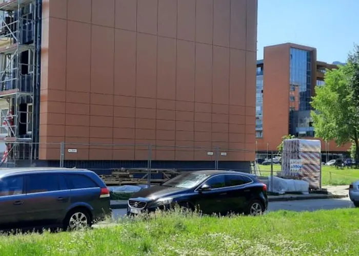 Akropolio Apartamentai 23 *